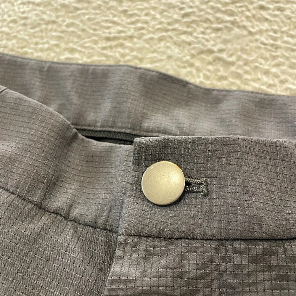 Lululemon ABC Classic Fit WovenAir 8.5